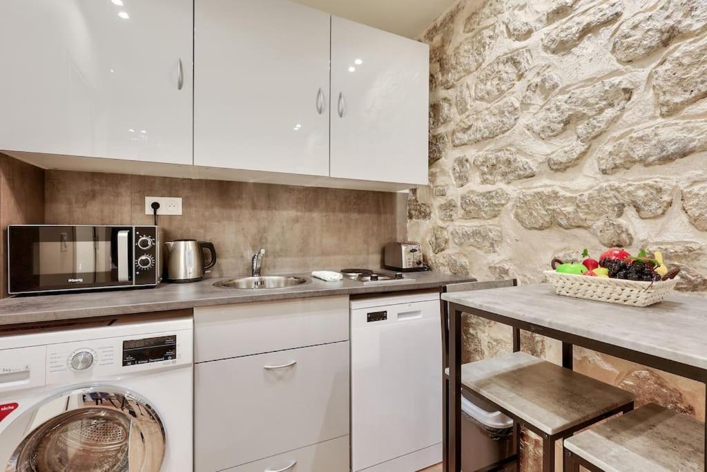 Studio Confortable Au Coeur De Paris Apartment ภายนอก รูปภาพ